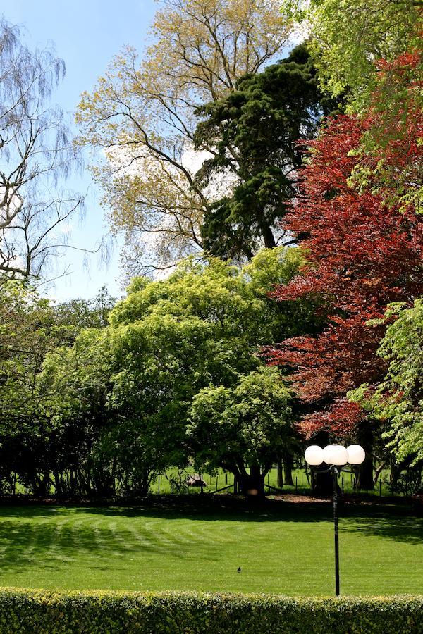 Oak Lane Lodge Hamilton Luaran gambar